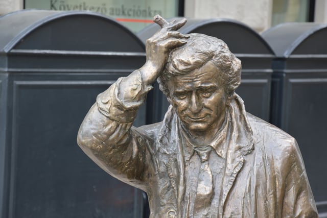 In 2014, as part of a state-sponsored urban renewal project in Budapest, Hungary, a life sized statue of Columbo, Peter Falk’s most famous character, was erected. The statue was created by sculptor Géza Dezső Fekete. Although the statue has a distinct likeness to the character, it seems a bit misplaced.