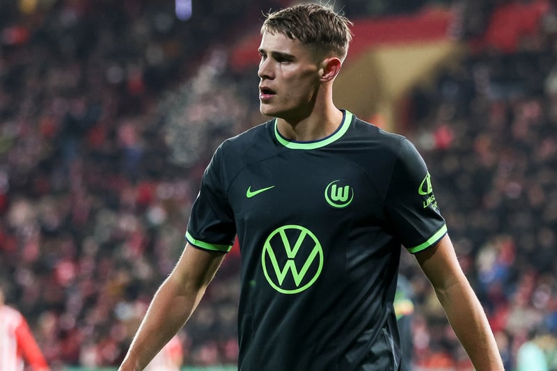 New sporting director Jorg Schmadtke has picked out van de Ven as a potential signing. The defender went viral for his incredible recovery speed of 35.97 km/h, which is faster than Kingsley Coman and Timo Werner for example. Reports have claimed the club are interested in a left-footed centre-back, but they have only been linked with right-sided defenders as of yet. There’s also question marks over Joel Matip, who’s deal expires next summer and will likely move on a free and Joe Gomez, who struggled last season with injuries and form once again. It’s certainly an area that could be improved.