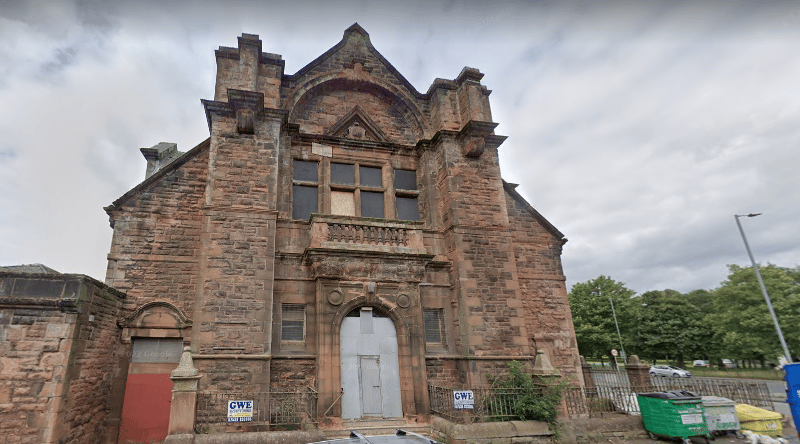 The building has lay derelict for over 20 years with it now becoming a crumbling mess. Campaigners are still hopeful of transforming the building. 