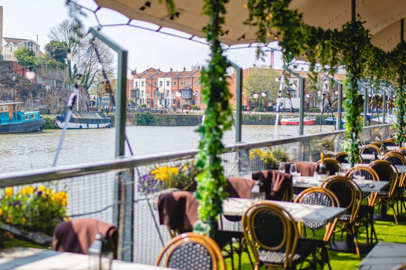 In a former boat shed designed by Brunel, this relaxed restaurant and bar has a sunny terrace overlooking the water. It makes for a great spot to enjoy pub classics such as fish and chips, ploughman’s lunches, fresh fish from Cornwall and steaks. 