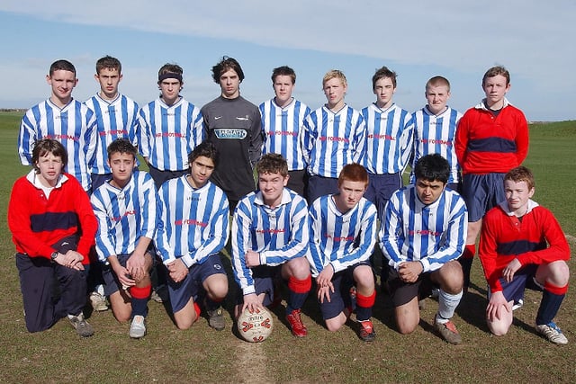 And here is the Sunderland High team which competed against Farringdon in 2006.