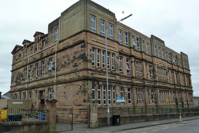 Shawlands Academy is #8 in Glasgow - and #140 nationally. 39% of pupils leave with 5 or more highers.