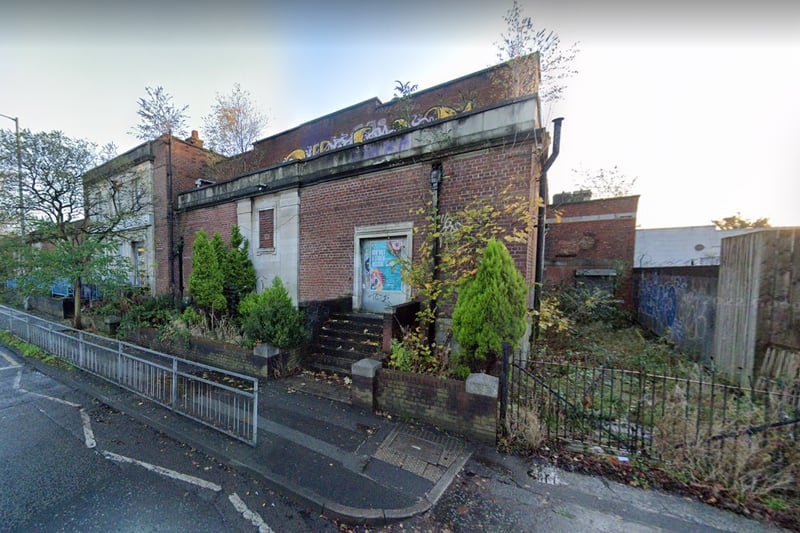 This former swimming baths shut down in 2015. There are now plans to transform it into a residential building for elderly people. Until recently it was inhabited by a squatter community. Photo: Google Maps