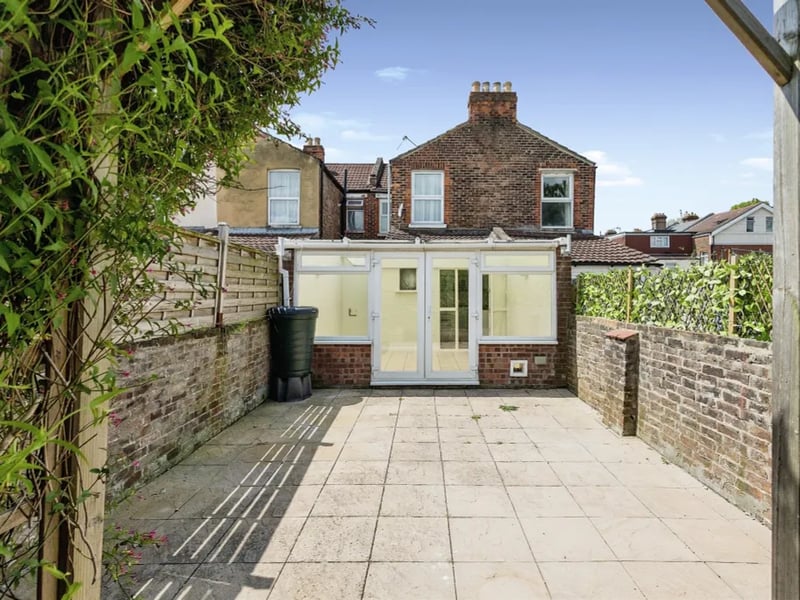 Garden pavement, perfect for entertaining