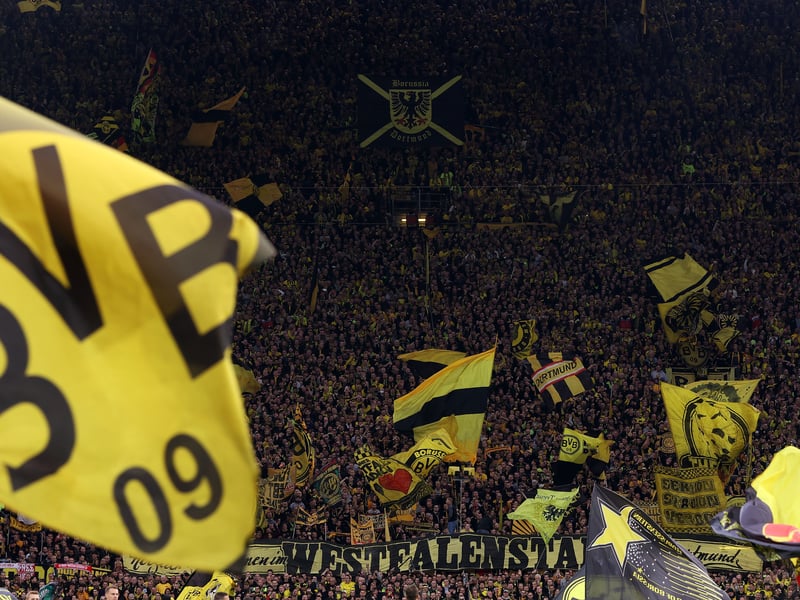 Average attendance: 80,711