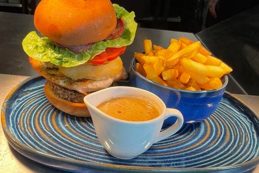 Most of the dishes are gluten free with this stunning chicken, bacon and haggis burger with peppercorn sauce being one of the standout options on the menu. 