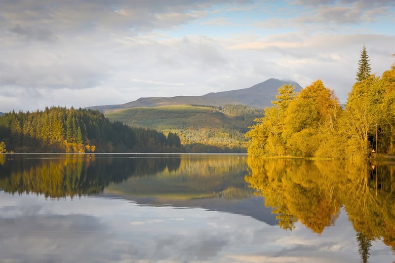 Loch Ard  is a picturesque location which is the ideal location for family strolls or a bike ride. The loch can be reached in just over an hour from Glasgow. 