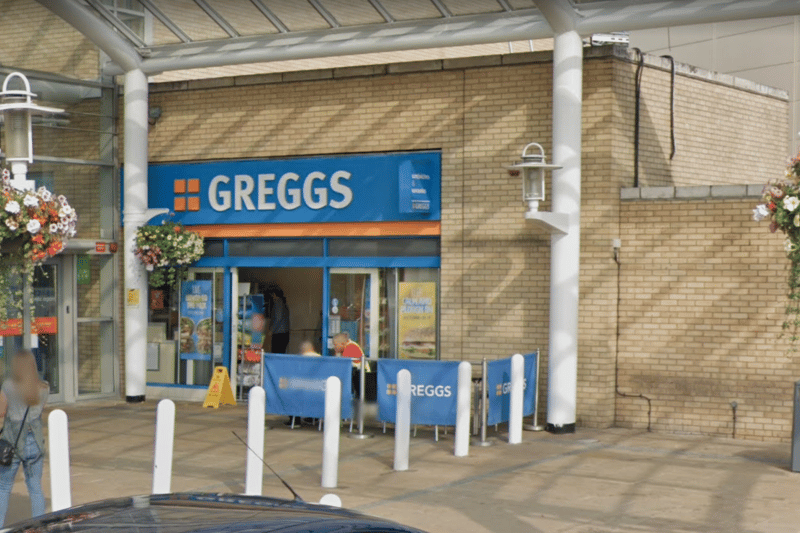 Greggs at White Rose Shopping Centre has nearly 400 reviews and a 4.2 out of 5 star rating.
