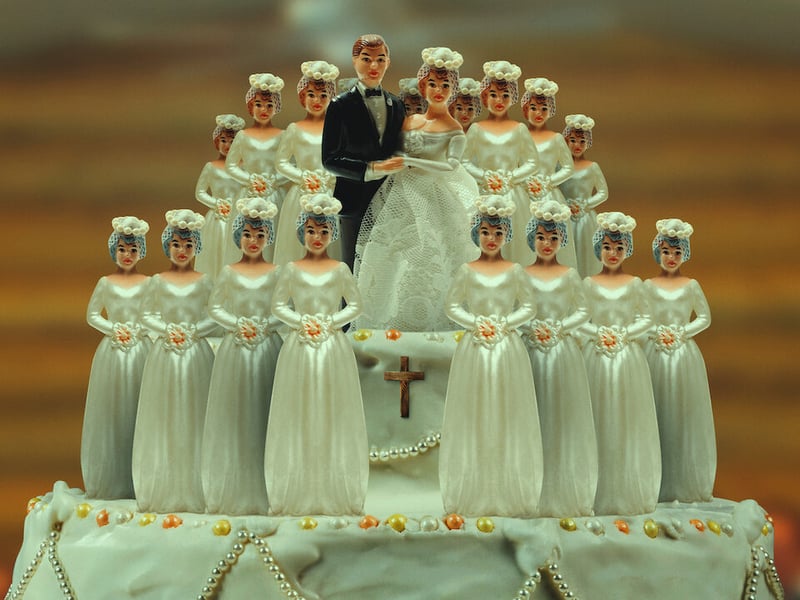 One of Netflix's most highly rated documentaries takes us behind the curtain of Warren Jeffs and the Fundamentalist Church of Jesus Christ of Latter-Day Saints and his crimes are exposed to the public.