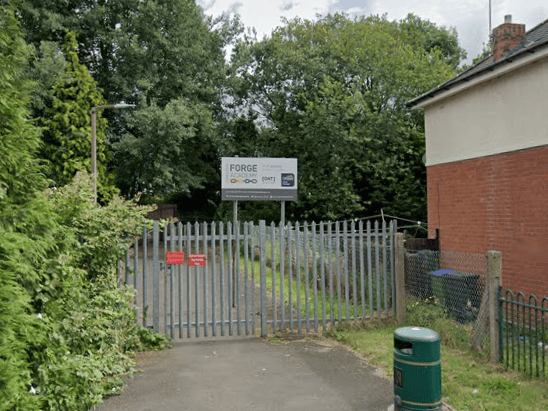 98% of parents who made it their first choice were offered a place for their child. A total of5 applicants had the school as their first choice but did not get in