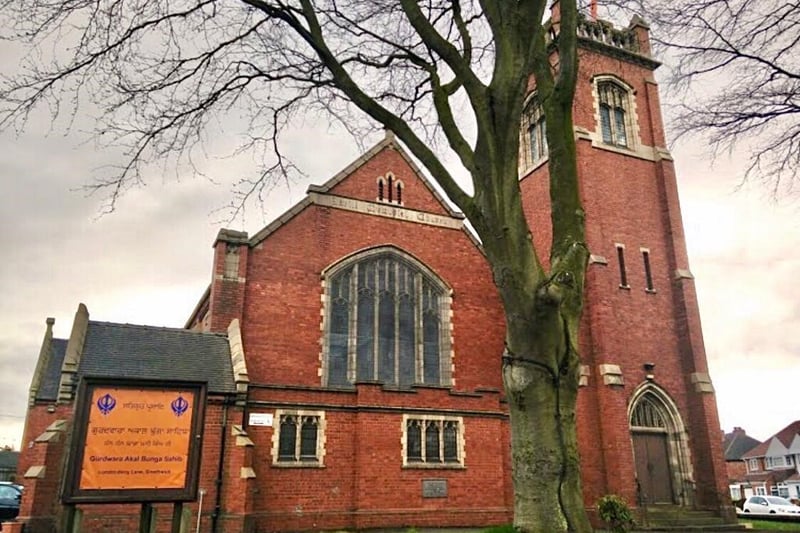 Built between 1928 and 1931 it was funded by Elizabeth Akrill, a prominent Methodist from Edgbaston, Birmingham. It was originally built to replace Smethwick’s Weslyan chapel, according to the Black Country History group. 