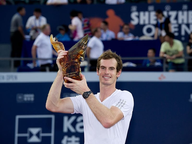 A hat trick of 2014 wins for Andy Murray started with a win at the inaugural ATP Shenzhen Open in Shenzhen, in southern China's Guangdong province. He survived a scare to beat Tommy Robredo of Spain in three sets in the final.