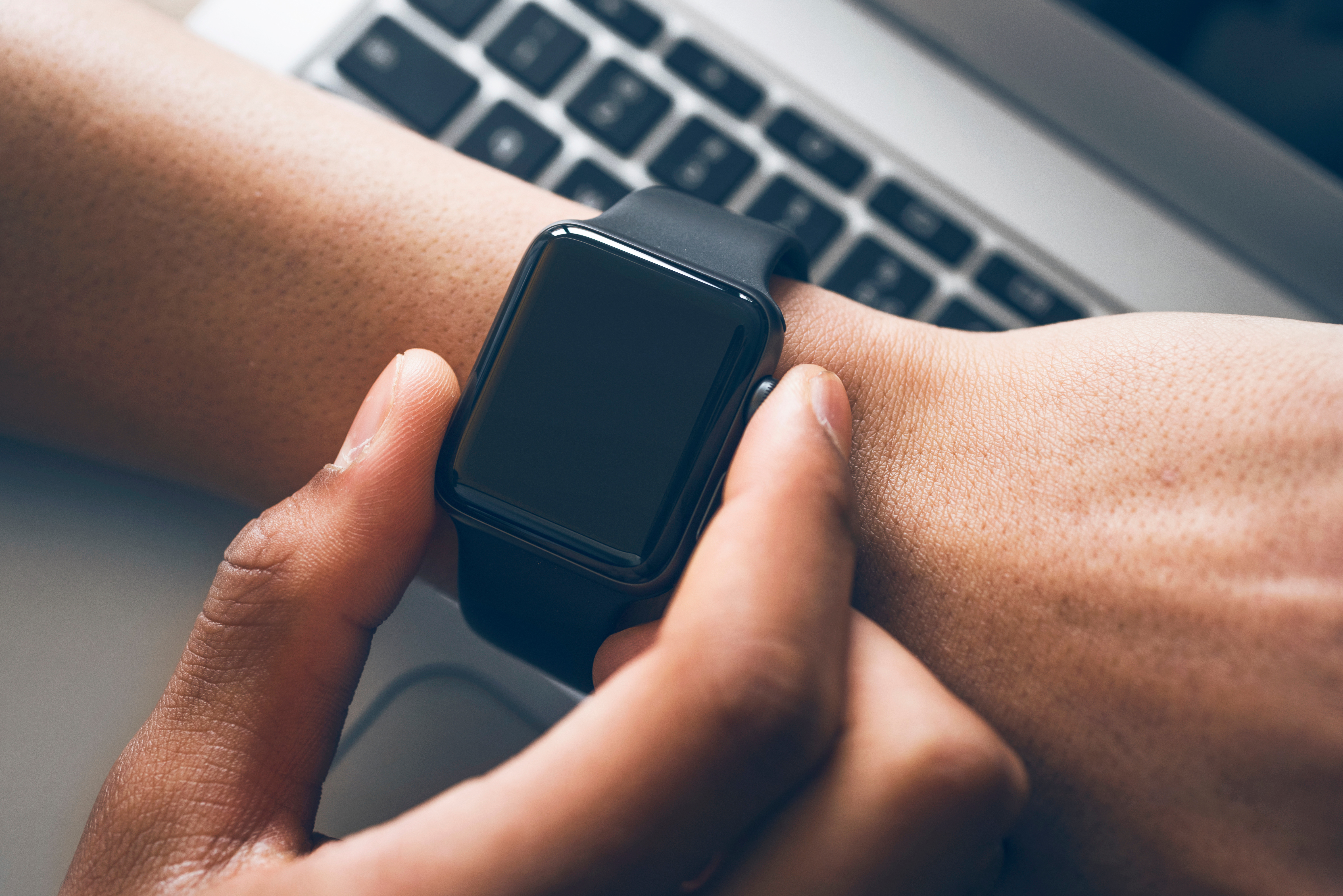 10 Apple Watch hacks you need to try - including translating speech and water lock