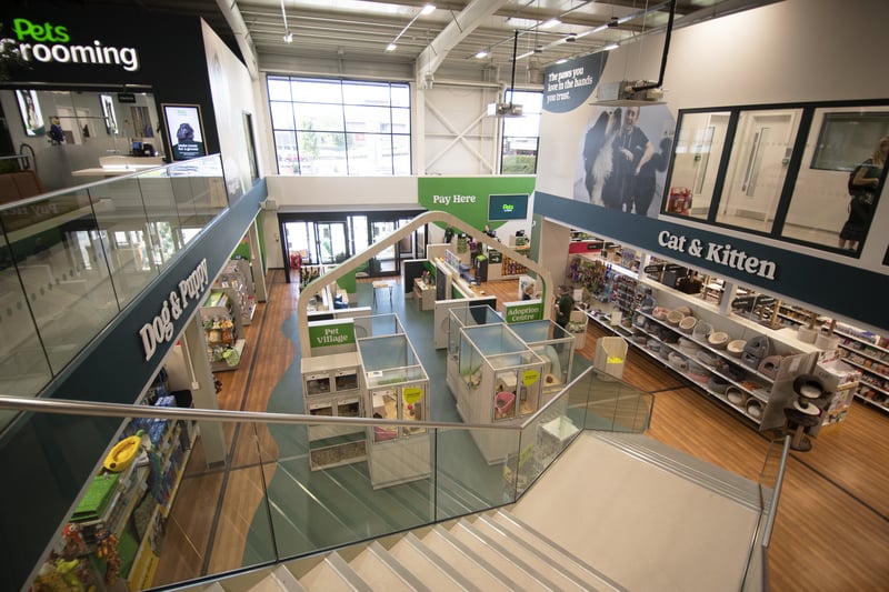 The Leeds Birstall pet care centre on Spring Ram Retail Park has undergone significant investment to refurbish the entire store, with a new customer experience throughout including in its Pets Grooming centre, as well as a major extension of the Vets for Pets practice within the store. 