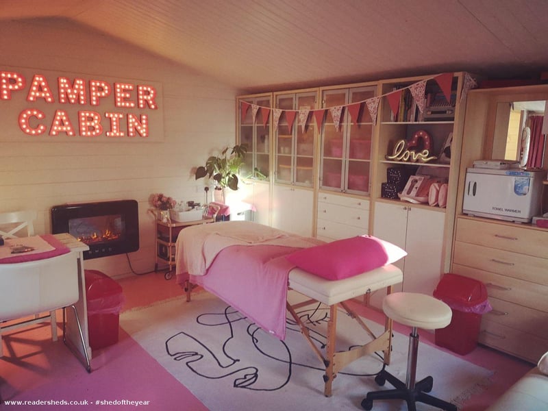 Name: Laura O’Mahony
Shed Name: The Pamper Cabin