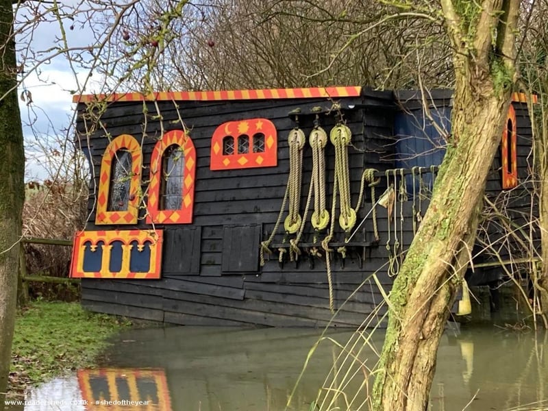 Name: Harry Scott
Shed: Golden Behinde 
From: Suffolk