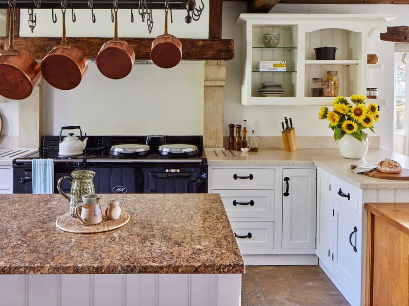 The kitchen with a kitchen isle.