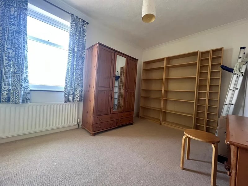 Second bedroom