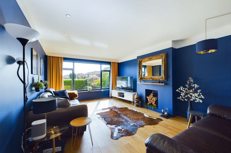 The living room brings a unique vibe. Photo: Zoopla