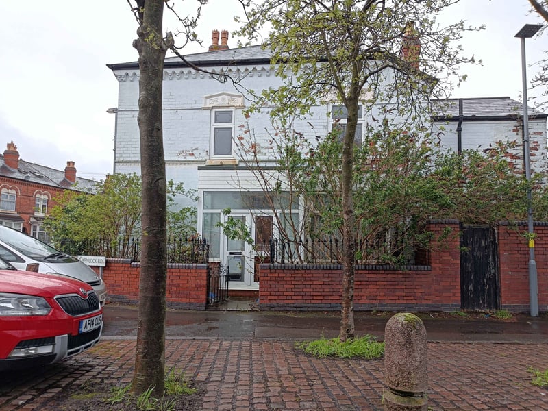 Homes for sale include 118 Wenlock Road, Aston, a vacant, long leasehold, Victorian two bedroom end terraced property offered with a guide price* of £125,000+.
The property comes with no fittings in either the kitchen or bathroom, providing the winning bidder with the chance to put their own stamp on the finished product after a refurbishment programme.
A new 125 year lease comes with the condition that the purchaser will be required to bring the property back into beneficial use as a single dwelling within 24 months of purchase.
