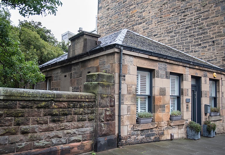 A quirky Victorian renovation called the Old Train House, in Scotland’s Capital, was the first to be put through to the final representing the east of Scotland  – being awarded full marks for architectural merit, distinctive design and original style. The property is home to Christina, husband Ben, daughter Vesper and Watson the dog.