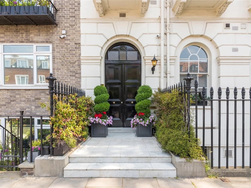 Hyde Park Street, Hyde Park, London W2