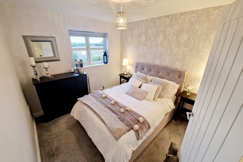A medium sized bedroom perfect for older children. Photo: Zoopla
