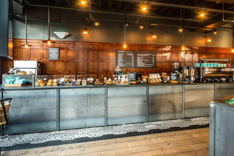 200 Degrees has a 4.5 ⭐ rating on Google Reviews from 439 reviews and was handed five stars by the Food Standards Agency in November 2019. 💬 One reviewer said: “Coffee and cake at its best with friendly and efficient service. Well worth a visit when visiting Liverpool.”