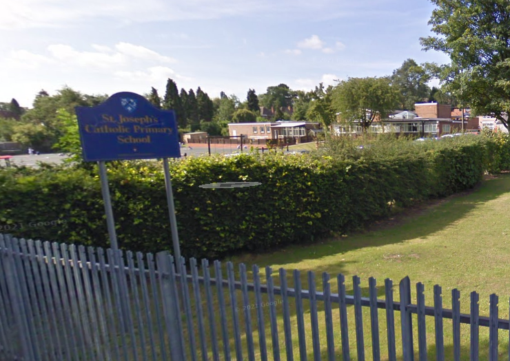 67% of parents who made it their first choice were offered a place for their child. A total of 14 applicants had the school as their first choice but did not get in.