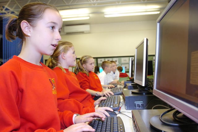Computer lessons for pupils at Farringdon Primary School 15 years ago.