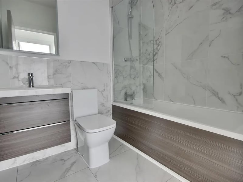 Main bathroom