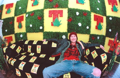 Shock interviewer of the 90’s and early 2000’s, Dennis Pennis (Paul Kaye), did the rounds at T in the Park  for The Sunday Show in 1996