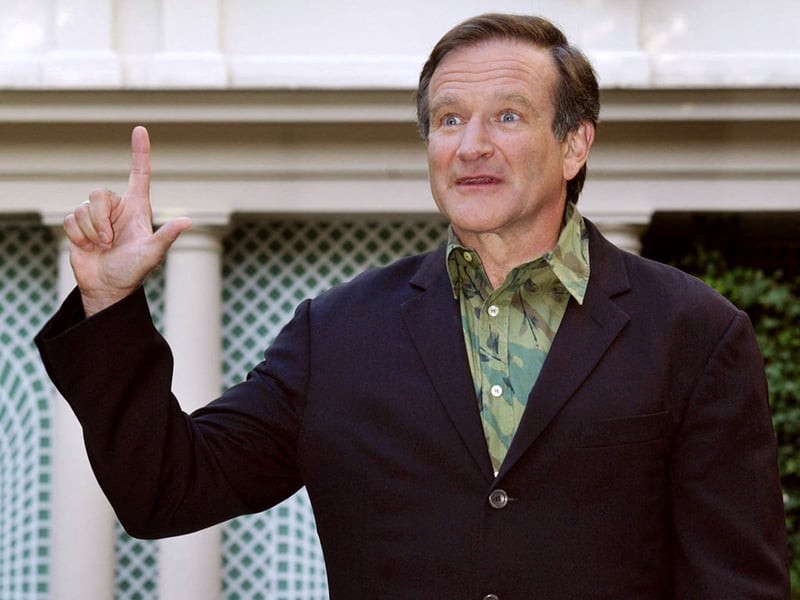 Starring the late great Robin Williams, another of Nolan's early works that ranks highly sees a police detective goes to an Alaskan town to investigate the killing of a teenage girl.