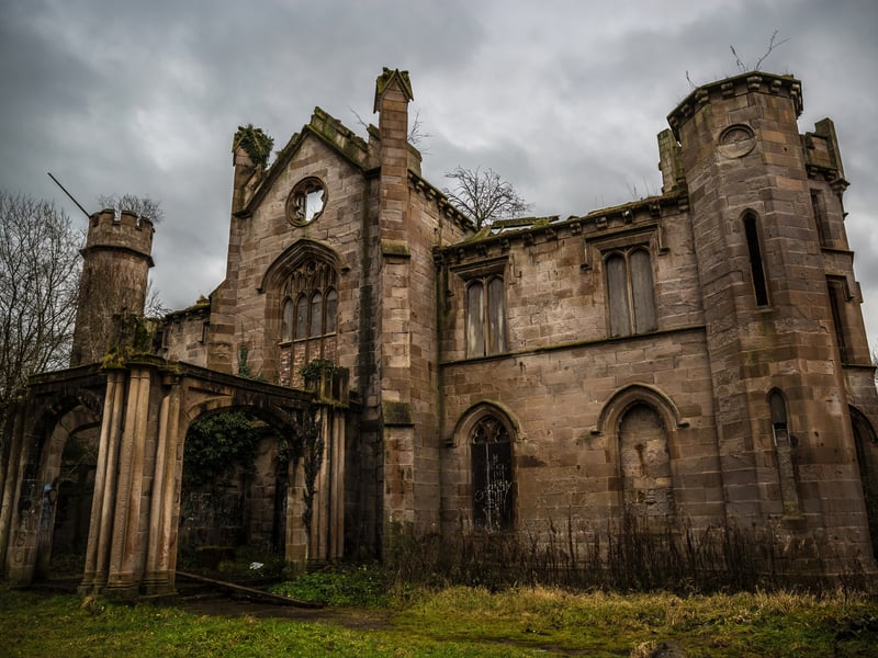 Cambusnethan Priory (or House) rests in North Lanarkshire and was designed by James Gillespie Graham. It was built in 1819 for the Lockhart of Castlehill family who were baronets with connections to Robert the Bruce. Thereafter it was acquired by Sir John Craig who made it his own after finding his fortune in Glasgow’s steel trade.