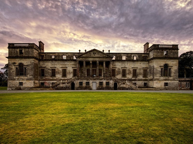 Penicuik House stands as a shadow of its former self when it was an 18th-century grand estate house. The palladian mansion was built on the site of an earlier building by Sir James Clerk. Sadly, the site was devastated by a fire in 1899 which has led it to sit in ruin for over 100 years since.