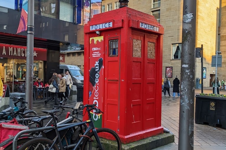 Turn off Buchanan Street onto Sauchiehall Street and you’ll come face to face with this Police Box, while it is red, it’s a fresh(ish) lick of paint. Another new addition, you can currently grab some CBD products from the mini dispensary. The irony isn’t lost on us that the former Police Box is selling what would have been branded an illegal substance just over 5 years ago - how time’s have changed.