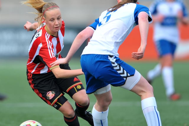 Beth Mead is recovering from injury at the moment but here she is on the attack for Sunderland against Durham in 2015.