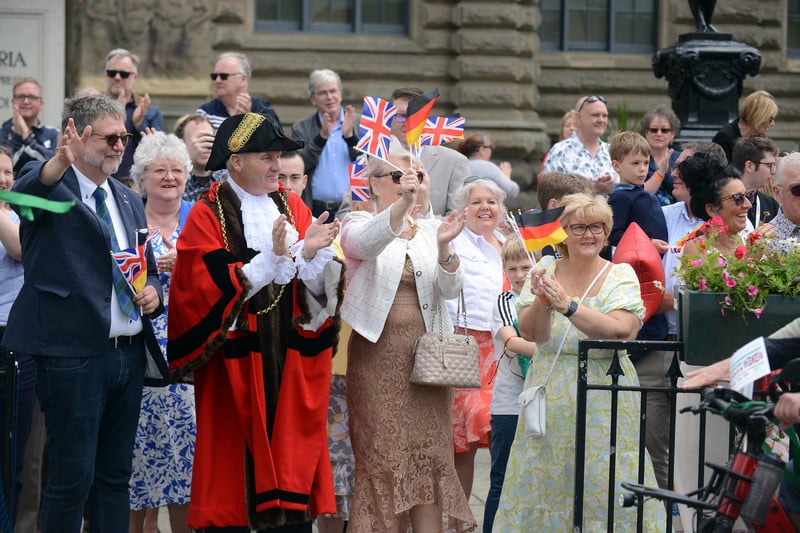 The leader of South Tyneside Council and the Mayor of South Tyneside were in attendance.
