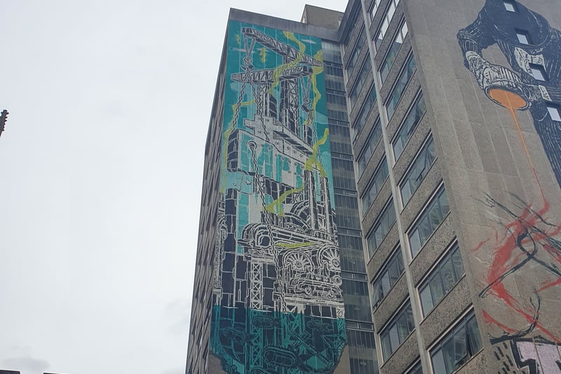 This mural in Nelson Street was created by Mariusz Waras as part of Inkie’s “See No Evil”. The piece used 161 stencils to be created.
