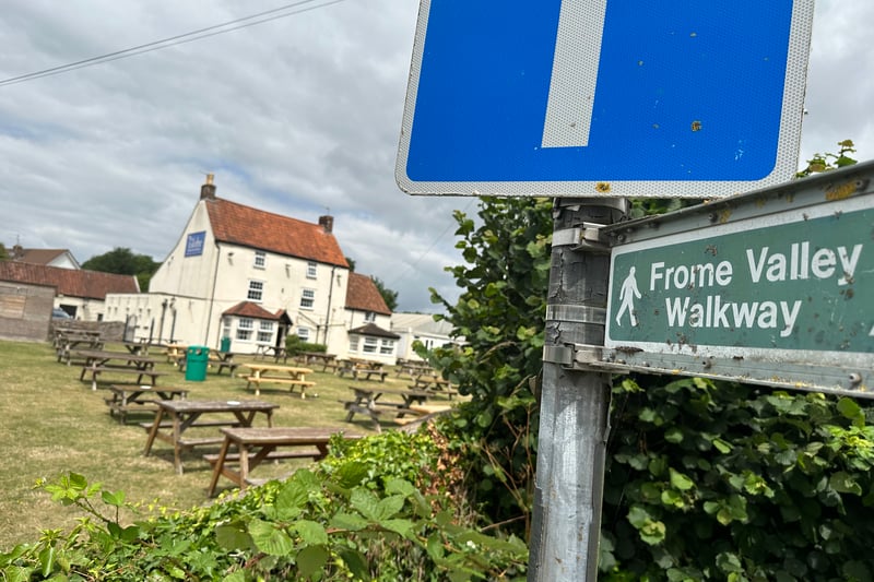 The Globe Inn is the starting point with a car park facing onto Church Road. The Frome Valley Walkway passes, so the garden gets busy with walkers on a good day.