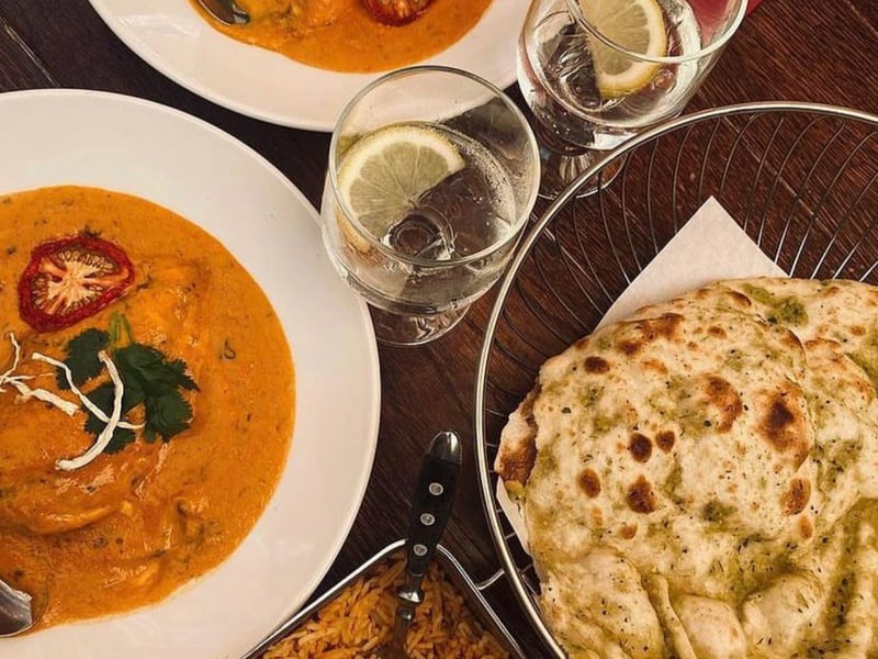 Another firm Glasgow favourite near to Kelvingrove Bandstand is Mother India’s Cafe which faces on to Kelvingrove Art Gallery and Museum. Their butter chicken is outstanding.
