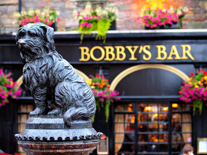 An establishment named after Scotland’s most iconic and loyal wee dug whose statue you can find outside, the Greyfriars Bobby’s Bar is a historic local that delights guests with their pub fare. This includes the classic haggis, neeps and tatties option that is also available for vegetarians. (Address: 30-34 Candlemaker Row, Edinburgh EH1 2QE)