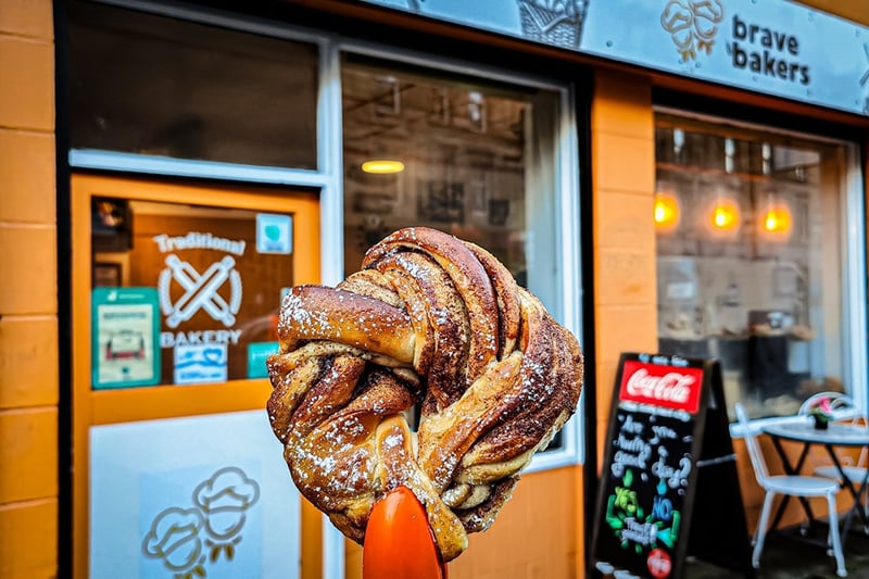 Brave Bakers can be found on Glasgow’s Saltmarket with the shop serving up a range of delicious sweet treats which includes this scrumptious cinnamon roll. 