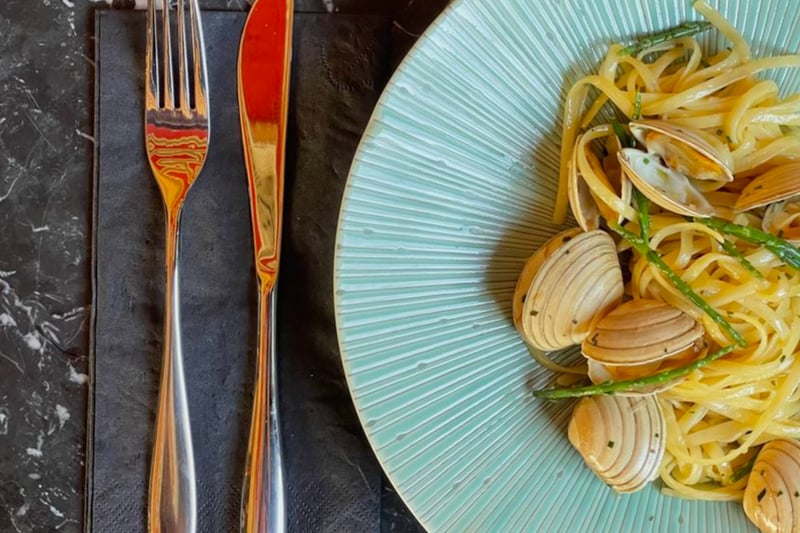 Clam and samphire linguine: Hand-dived clams, Scottish samphire, fresh egg pasta, white wine sauce. Served in Glasgow’s grandest dining room. 