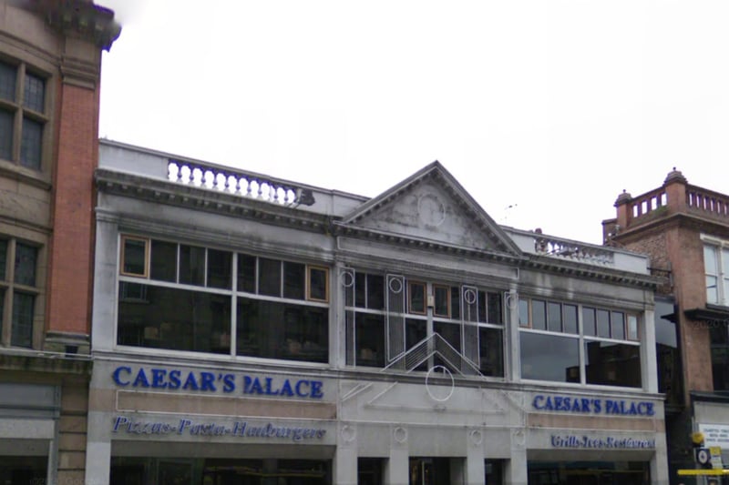 Caesar’s Palace was a popular Italian restaurant on Renshaw Street, serving up pizza, pasta and more. It closed its doors in 2008, leaving many people disappointed.