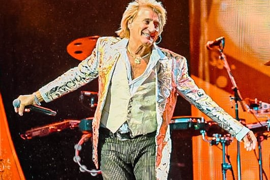 The gig was the first of two Rod Stewart is playing in Edinburgh.