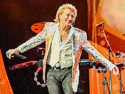 The gig was the first of two Rod Stewart is playing in Edinburgh.