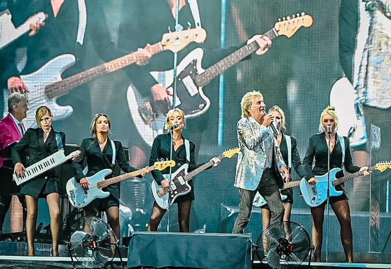 Covers Rod Stewart performed included Robert Palmer's Addicted to Love.