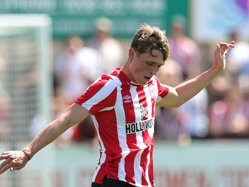 The full-back is on loan at Oxford United from Brentford.