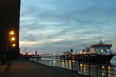 Woodside’s ferry terminal boasts beautiful views over the Mersey, and sees the sun rise at around 05:00 this time of year.